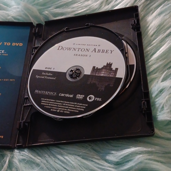 Downtown Abbey season 1 DVD like new Downtown Abbey - Picture 7 of 7